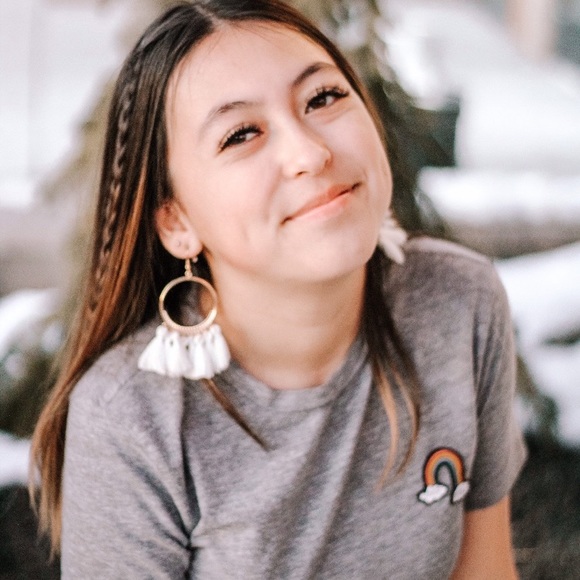 “Arriba!” Boho Festival Tassel Fringe Hoop Fun/Cute Summer Beach Party Earrings - Picture 5 of 16